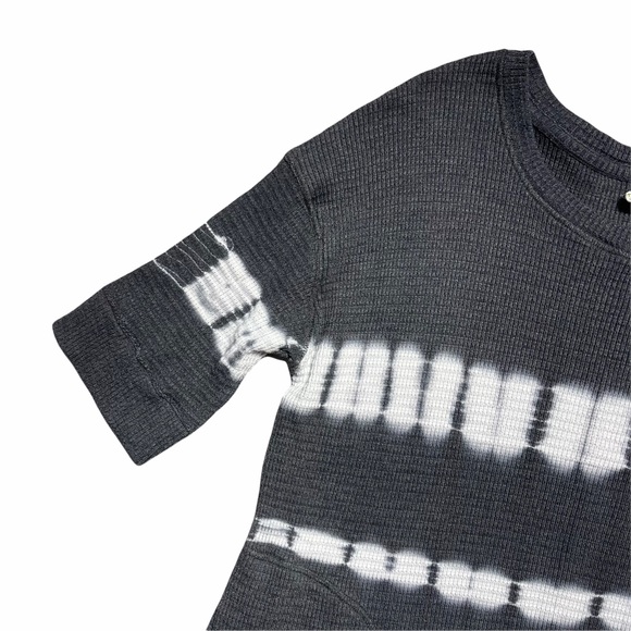 Free People We the Free Grey & White Oversized Tee - Picture 4 of 10